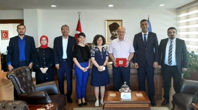 Kızılay Yönetiminden Rektör Çamsarı'ya Ziyaret