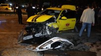 TAHKİKAT - Makas Atan Sürücü Zincirleme Kazaya Sebep Oldu Açıklaması 3 Yaralı