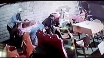 DEMOKRASİ PARKI - Parktaki Hırsızlık Zanlıları Güvenlik Kamerasına Yakalandı
