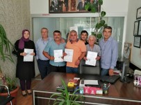 EMLAK SATIŞI - Salihli'de Emlakçılar Belgelerini Aldılar