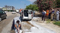 KUŞALANı - Samandağ'da Seyir Halindeki Otomobil Yandı