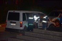 KATİL ZANLISI - Tartıştığı Eşini Bıçaklayarak Öldüren Zanlı Adliyeye Sevk Edildi