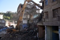 Bitlis'te Dere Üstü Islah Projesi Kapsamında Yıkımlar Başladı