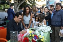 Ege, Menteşe'de Hayranlarıyla Buluştu