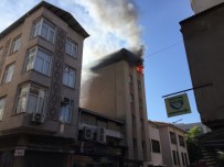SÜMER ORAL - Manisa'da Korkutan Yangın