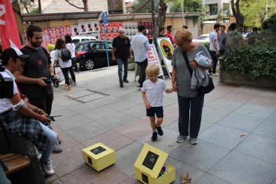 'Mutluluk Kutuları' İstanbulluları Mutlu Etti