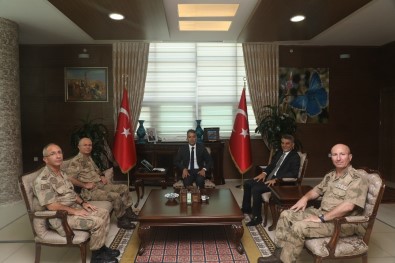 Bitlis Valisi Çağatay, Tümgeneral İlbaş'ı Makamında Kabul Etti