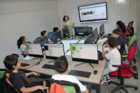 ROBOT - 'Çocuk Teknoloji Evi' Yeni Öğrencilerini Bekliyor