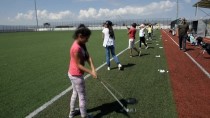 TÜRKIYE GOLF FEDERASYONU - Golf Şampiyonasına Futbol Sahasında Hazırlanıyor