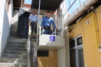 ENGELLİ ASANSÖRÜ - Kastamonu'da Diyalize Giderken Kucakta Taşınan Hastanın Yardımına Kaymakamlık Koştu