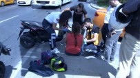 MOTOSİKLET SÜRÜCÜSÜ - (Özel) Taksiyle Çarpışan Motosikletli Kadın, Aracın Ön Camına Düştü