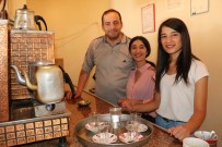 ROJİN - (Özel) Van'da Kahvehanelere Kadın Eli
