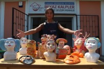 RESİM ATÖLYESİ - Seramik Sanatıyla Hayata Bağlandı, Eserleri İle Beğeni Topluyor