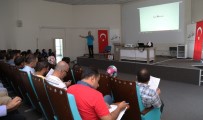 BEDEN DILI - Van Büyükşehir Belediyesi Personeline 'Etkili İletişim Ve Motivasyon' Semineri