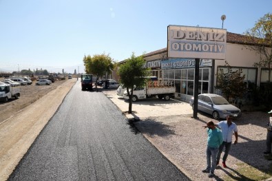 Aksaray Belediyesi Sıcak Asfalt Çalışmalarını Sürdürüyor