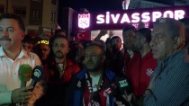 TAHAMMÜL - Sivasspor Taraftarlarından Hakem Tepkisi