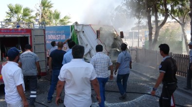 Atık Toplama Kamyonunda Çıkan Yangın Korkuttu