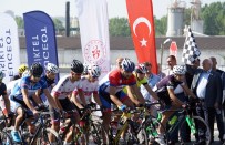 BİSİKLET YARIŞI - Bisikletçiler, Kastamonu Entegre'nin 50. Yıl Şenliğinde Yarıştı