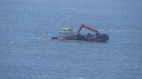 DEMIRLI - Bozcaada'da Karaya Oturan Gemi Kurtarıldı