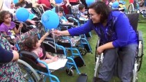 ENGELSİZ SANAT - Engelli Gamze Elibol, 72 Engelliye Tekerlekli Sandalye Hediye Etti