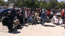 OKAY MEMIŞ - Erzurum'da Engellilerin Tekerlekli Sandalye Mutluluğu