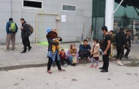 OTOBÜS BİLETİ - İstanbul'a Götürülme Vaadiyle 40 Mülteci Bolu'da Bırakıldı