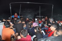 İzmir'de 72 Kaçak Göçmen Yakalandı