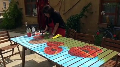 Kerpiç Evleriyle Büyüleyen 'Sanatçı Köyü'ne İlgi Artıyor