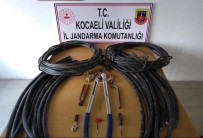 ELEKTRİK KABLOSU - Otoyol Ve İş Yerlerinden Çaldıkları Kabloları Satanlar Suçüstü Yakalandı
