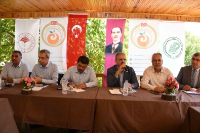 Vali Karaloğlu Manavgat'ta Muhtarlarla Buluştu