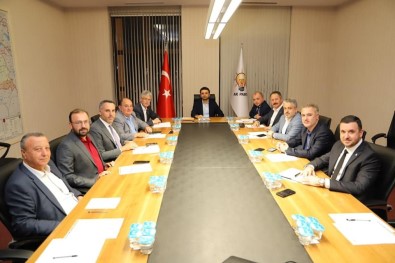 AK Parti Marmara Bölgesi İl Başkanları Bölge Toplantısına İl Başkanı Karabıyık'ta Katıldı