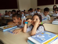 EĞİTİM HAYATI - Ankara'da Minikler İlk Kez Sıralara Oturdu