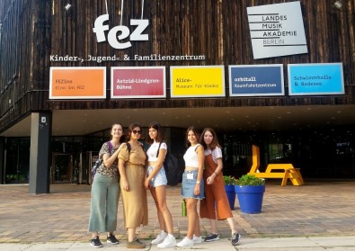 Genç Tiyatrocular Almanya'da Festivale Katıldı