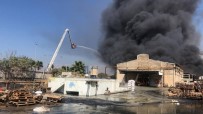 YAĞ FABRİKASI - Hayfa Limanı Yakınlarında Korkutan Yangın