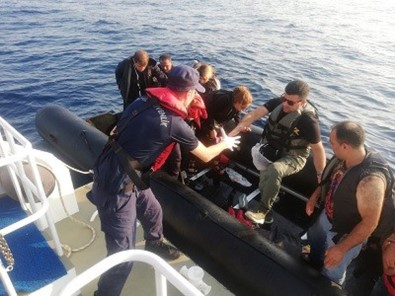 İzmir'de 18 Kaçak Göçmen Yakalandı
