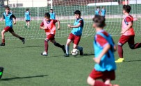 FUTBOL OKULU - Trabzonspor, Muğla'da Futbol Okulu Açıyor