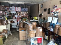 SİGARA PAKETİ - Adana'da Okul Önlerinde Tek Dal Sigara Satışına Savaş