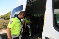 ÖĞRENCİ SERVİSİ - Artvin'de Okul Servis Araçları Denetlendi