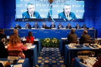 FUAT OKTAY - Cumhurbaşkanı Yardımcısı Oktay İtalya'da Türk Vatandaşları İle Bir Araya Geldi