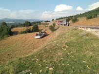 Denizli'de Karpuz Yüklü Kamyonet Devrildi Açıklaması 2 Yaralı