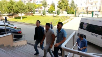 FETÖ'den Gözaltına Alınan 5 Kişi Adliyeye Sevk Edildi