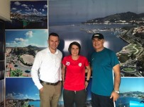 KIREÇBURNU - Kdz. Ereğli Belediyespor, Milli Oyuncu Merve Aladağ'la Yeniden Anlaştı