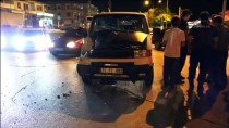 BAŞPıNAR - Kırıkkale'de Minibüsle Dolmuş Çarpıştı Açıklaması 3 Yaralı