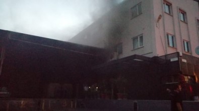 Kurtköy'de Fabrika Yangını