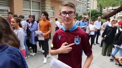 Maçka'da Başarılı Öğrencilere Trabzonspor Forması Hediye Edildi