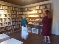 ATAOL BEHRAMOĞLU - Odunpazarı Belediyesi Tarafından Açılışı Yapılan Behramoğlu Kitaplığına Büyük İlgi