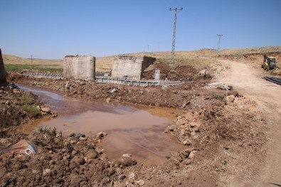 Viranşehir'in 'Ölüm Köprüsü' Tarihe Karışıyor