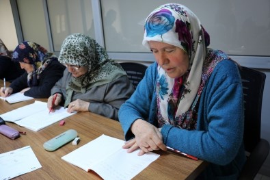 Yunusemre İle Okuma Yazma Öğrendiler
