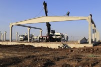 HASAN BASRI GÜZELOĞLU - Diyarbakır Tekstil OSB'de Fabrikalar Hızla Yükseliyor