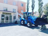 ESENDERE - Esendere Belediyesi'ne 1 Adet Kazıcı Ve 1 Adet Yükleyici İş Makinesi Hibe Edildi